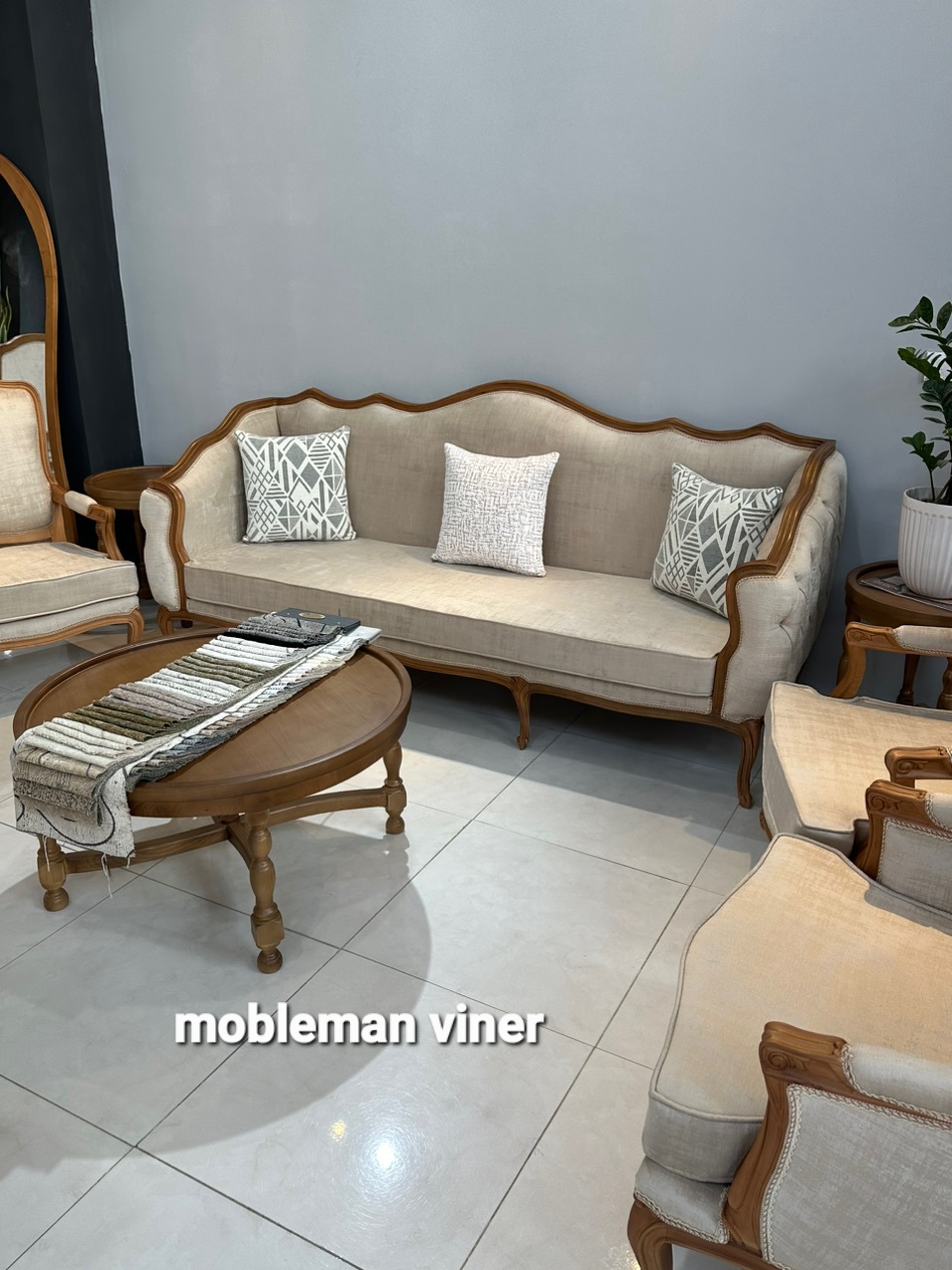 مبل کلاسیک ابزاری کوئین